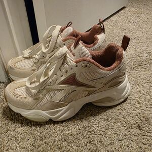 Reebok Women's Beige and Rust Sneakers